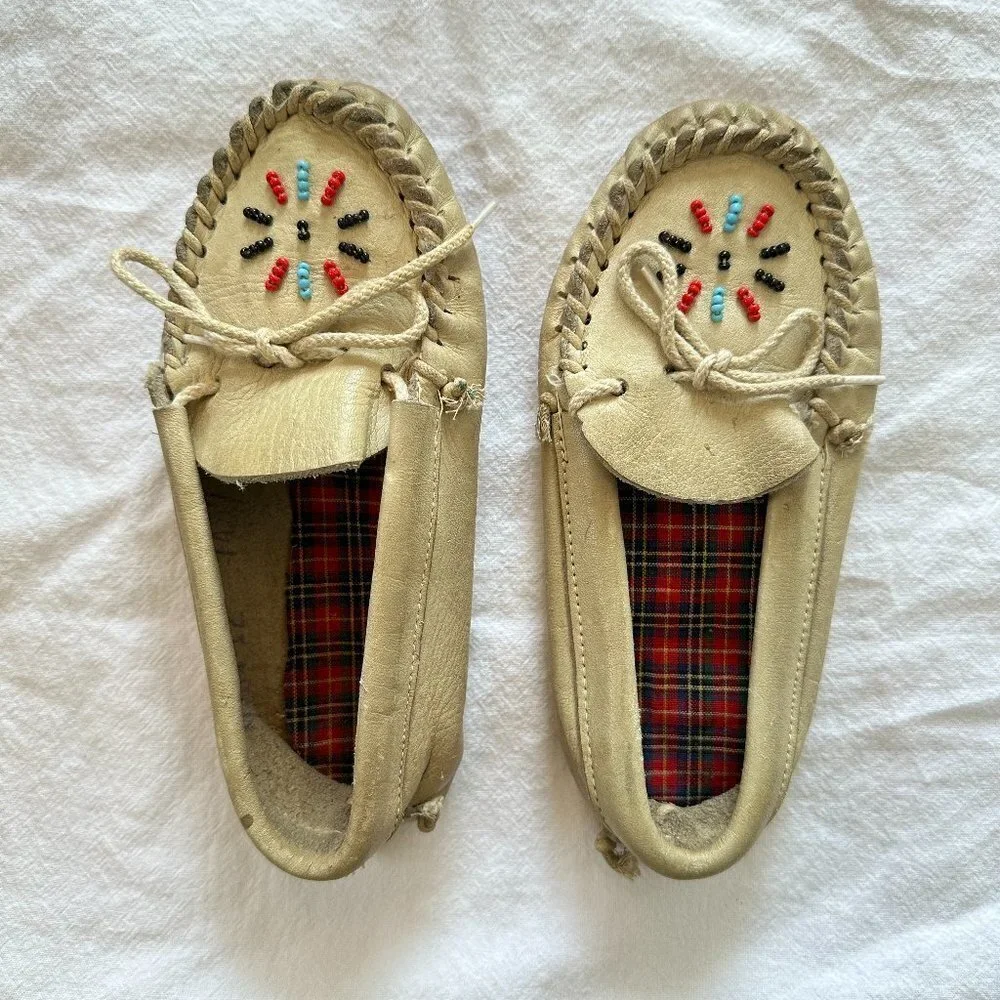 Minnetonka Style Beaded Leather Moccasins